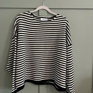 Carly Jean Los Angeles Wesley Sweater ONE SIZE